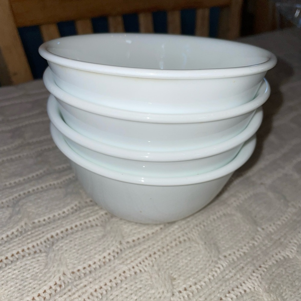 4 CORELLE Winter Frost 9 oz BOWLS Fruit dessert soup dip white 4.75”D 2.25” H